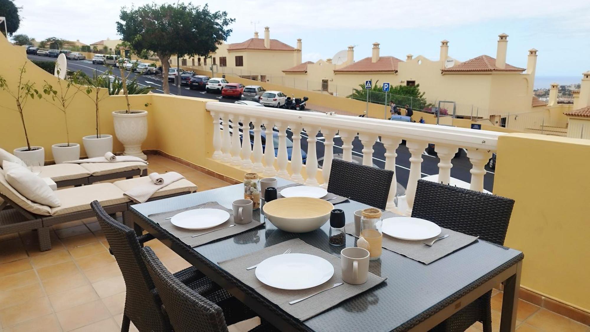 Charming & Sunny Apartment With Ocean View Costa Adeje  Exterior photo